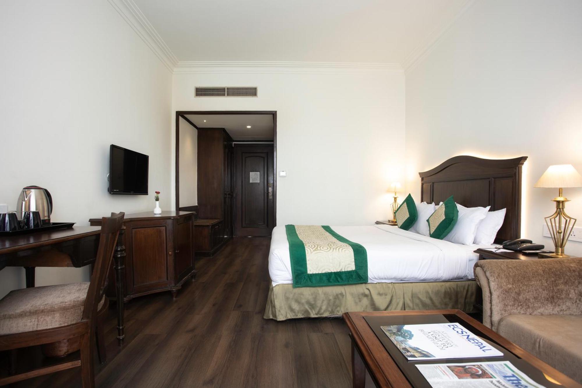 Grand Hotel Kathmandu Esterno foto