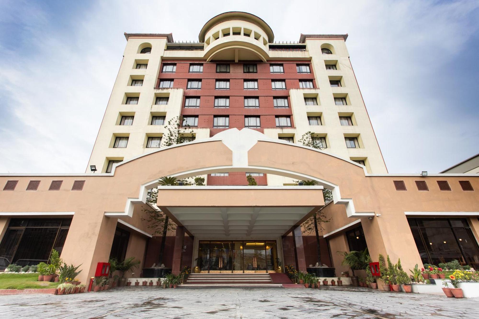 Grand Hotel Kathmandu Esterno foto