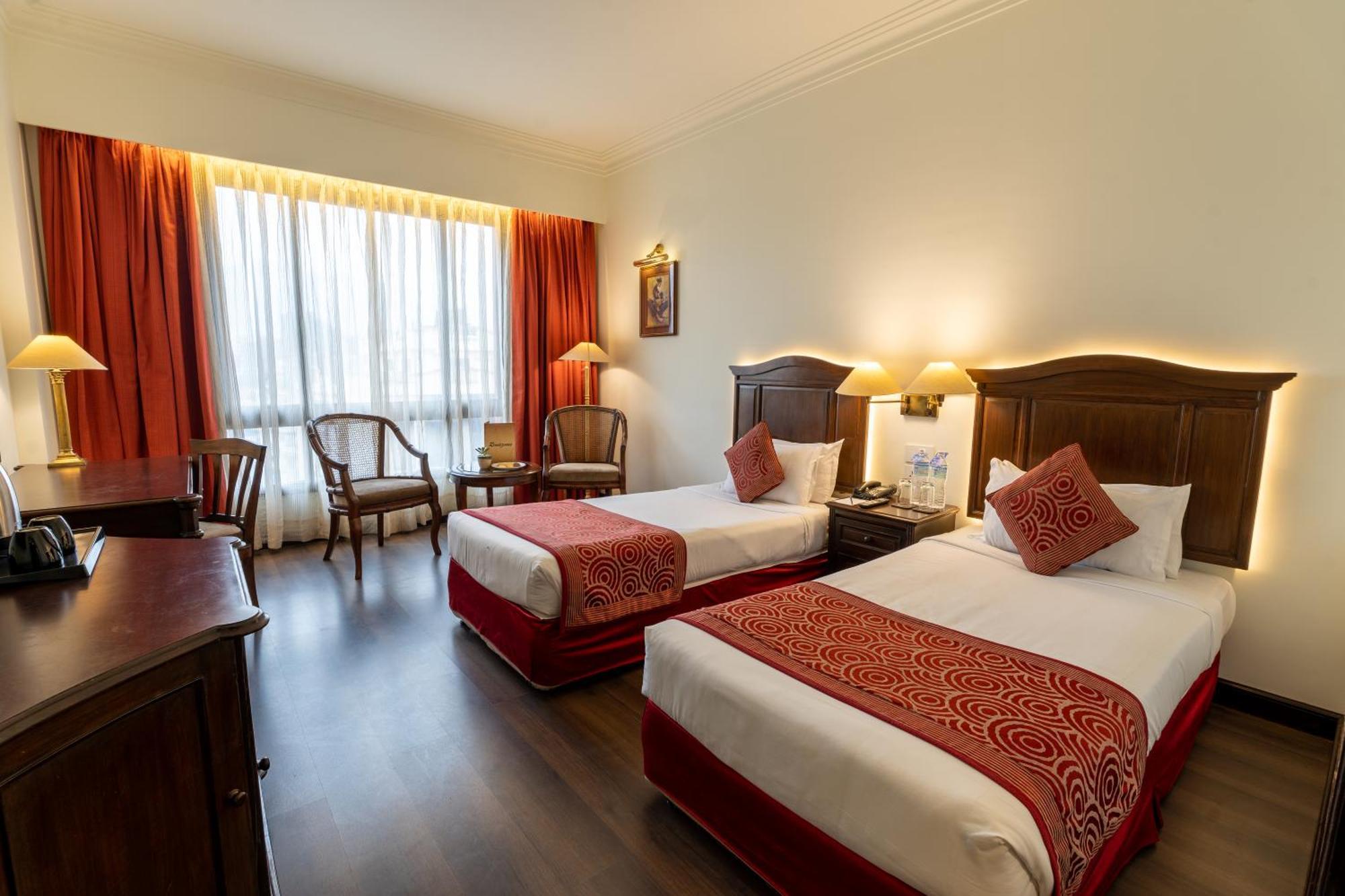 Grand Hotel Kathmandu Esterno foto
