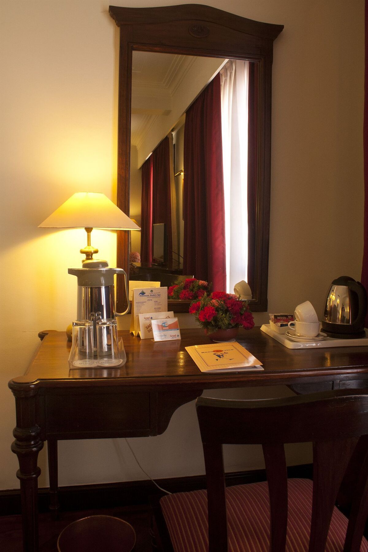 Grand Hotel Kathmandu Esterno foto