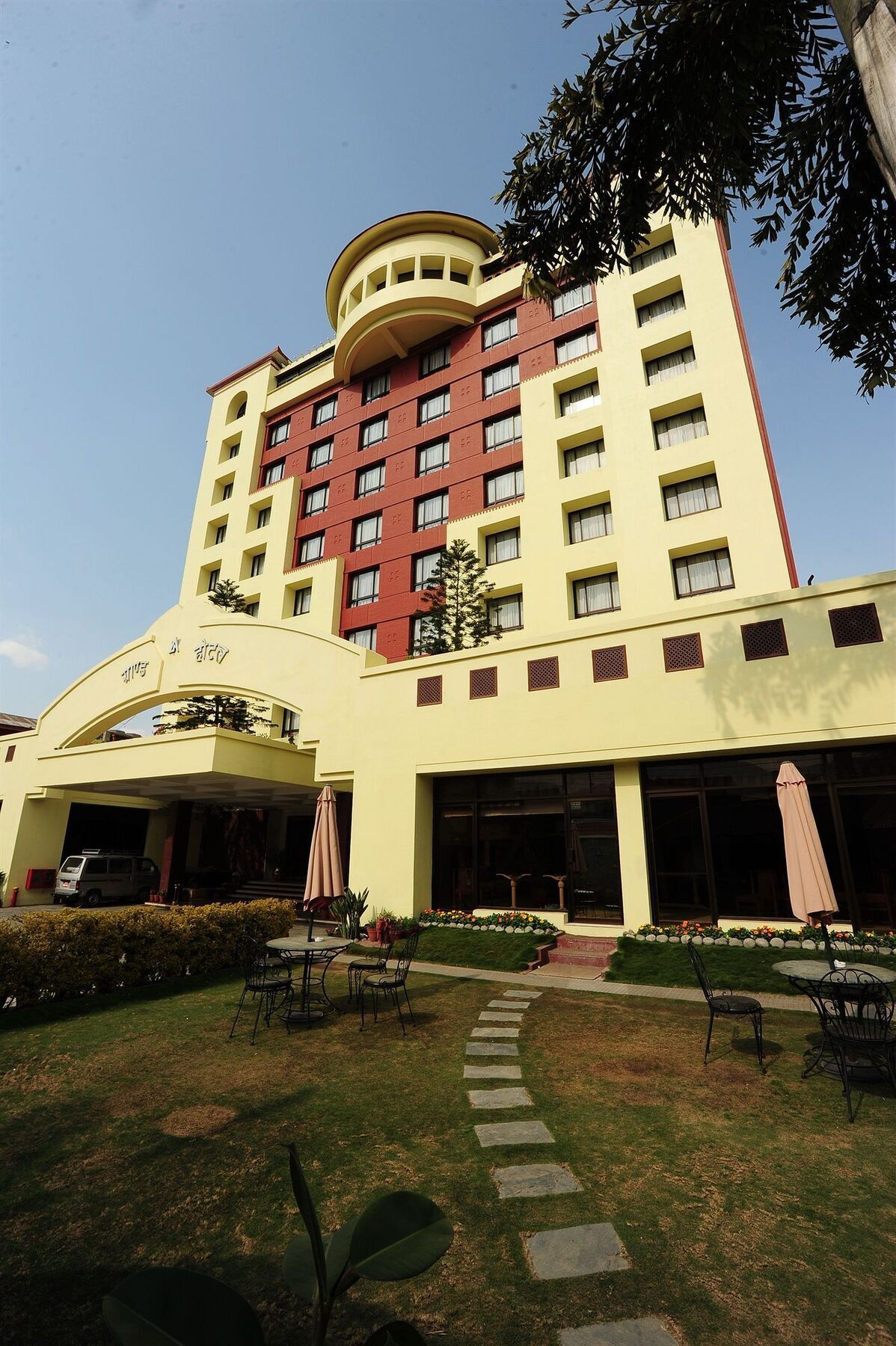 Grand Hotel Kathmandu Esterno foto